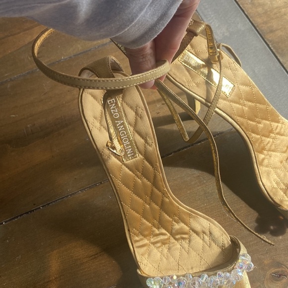 Enzo Angiolini Gold Women's Heels crystal detailing size 8.5 - Picture 5 of 10